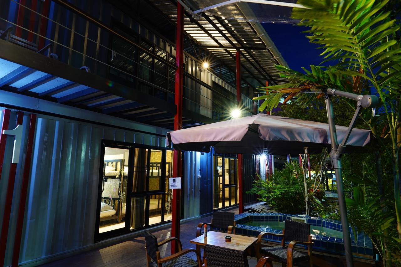 At Box Hostel Čiang Mai Exteriér fotografie
