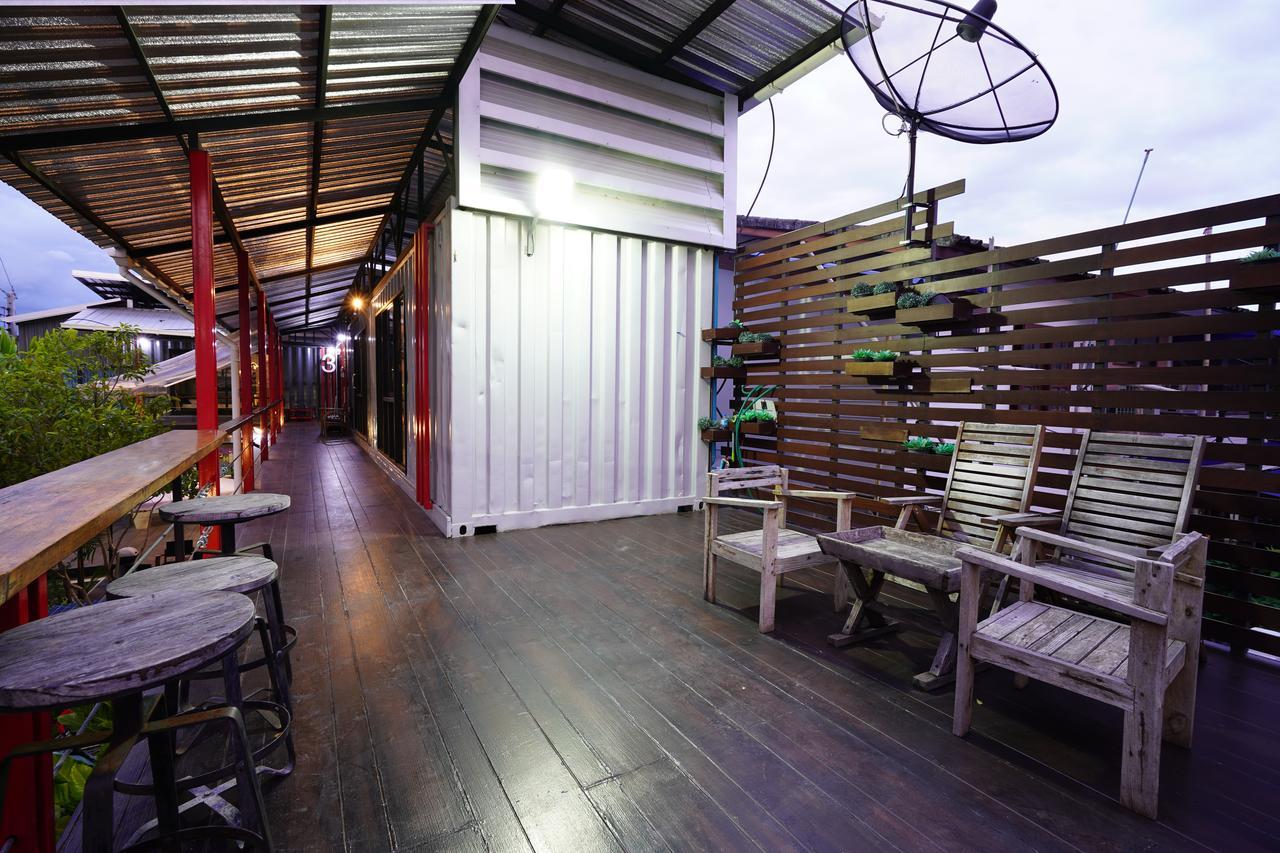 At Box Hostel Čiang Mai Exteriér fotografie